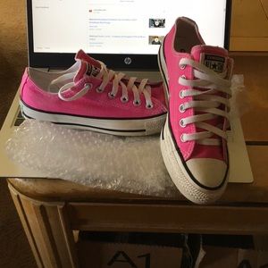 Converse Shoes Pink Women’s